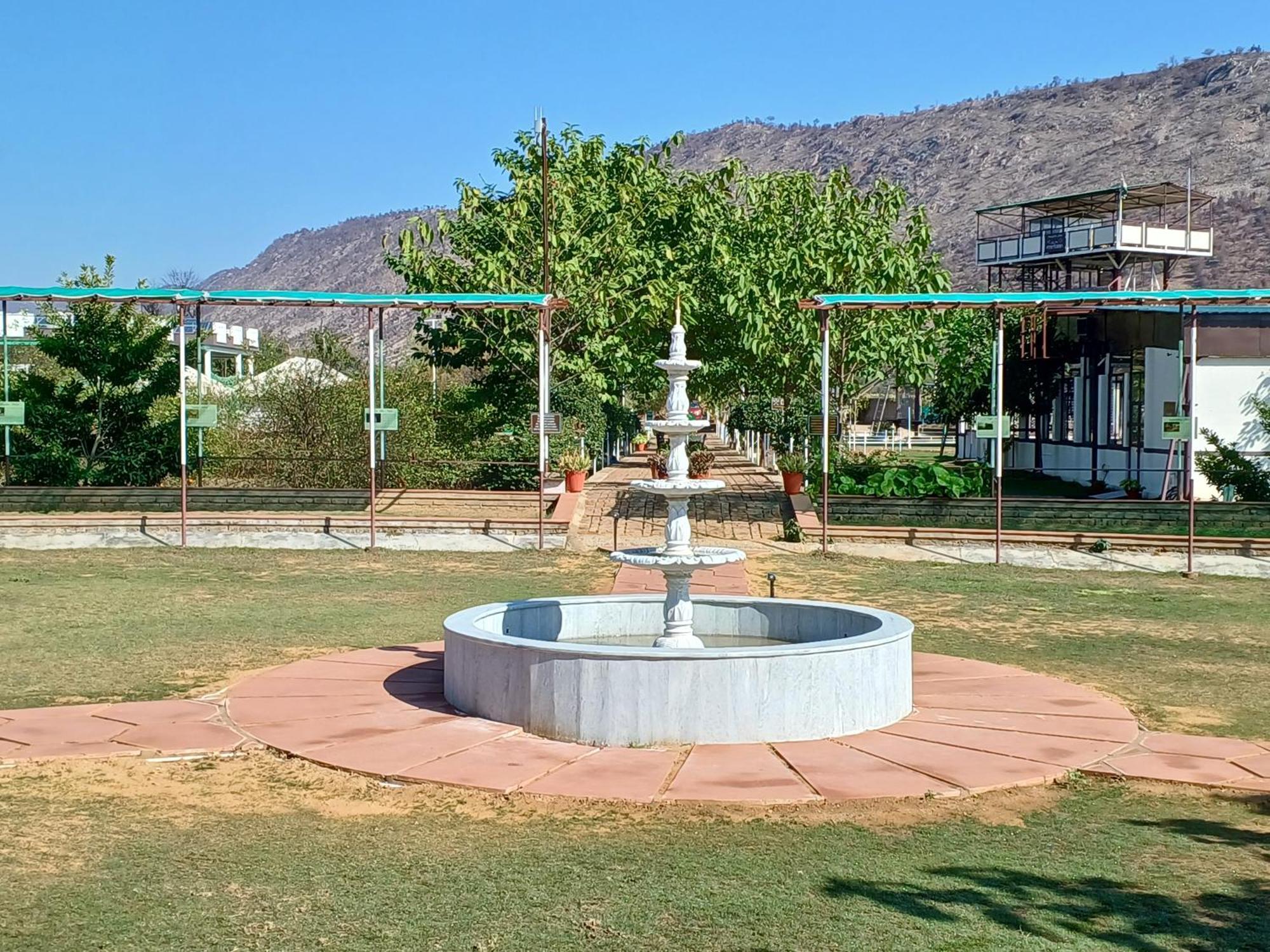 Shivir Aranya - Wilderness Resort Alvar Kültér fotó