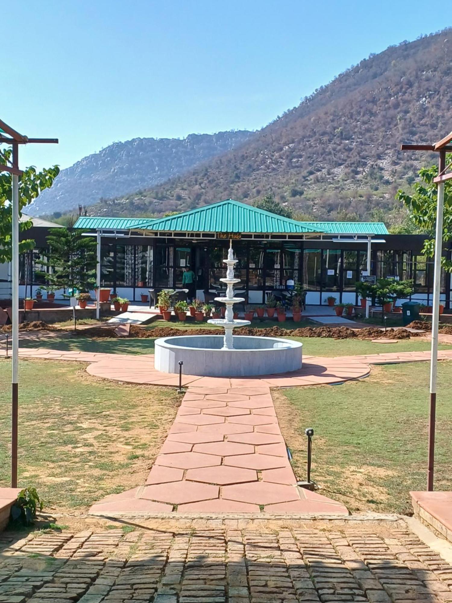 Shivir Aranya - Wilderness Resort Alvar Kültér fotó