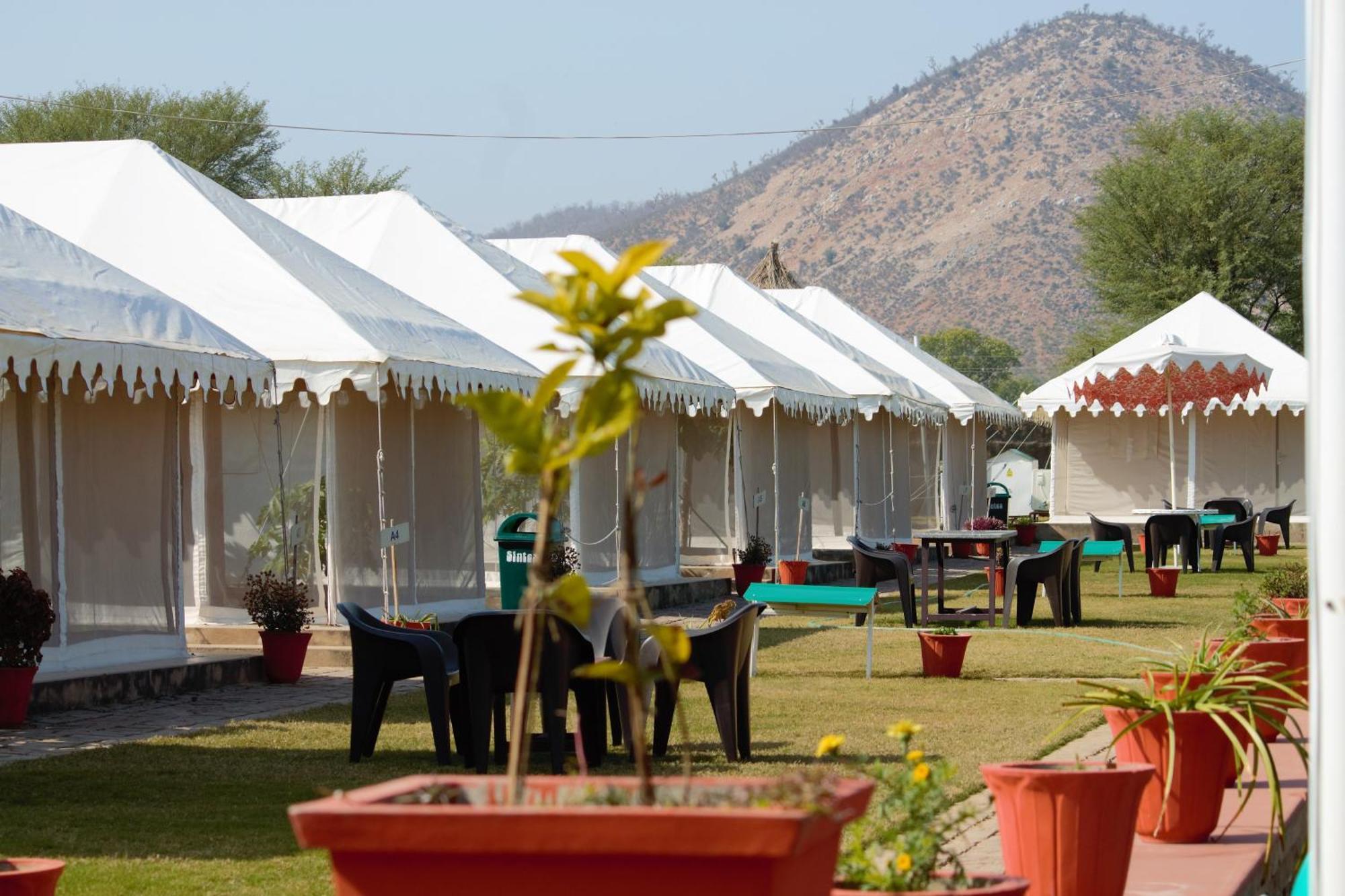 Shivir Aranya - Wilderness Resort Alvar Kültér fotó
